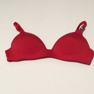 34B Victoria’s Secret Lightly Lined Wireless Bra Red Color